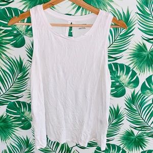 Halogen basic white tank